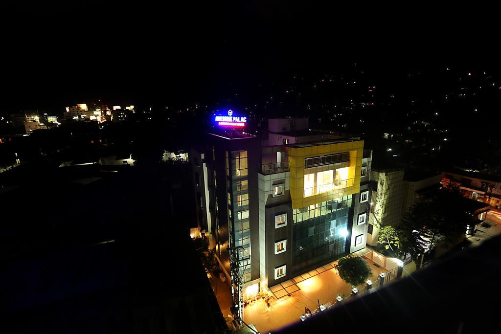 Awesome Palace Hotel Guwahati Exterior photo